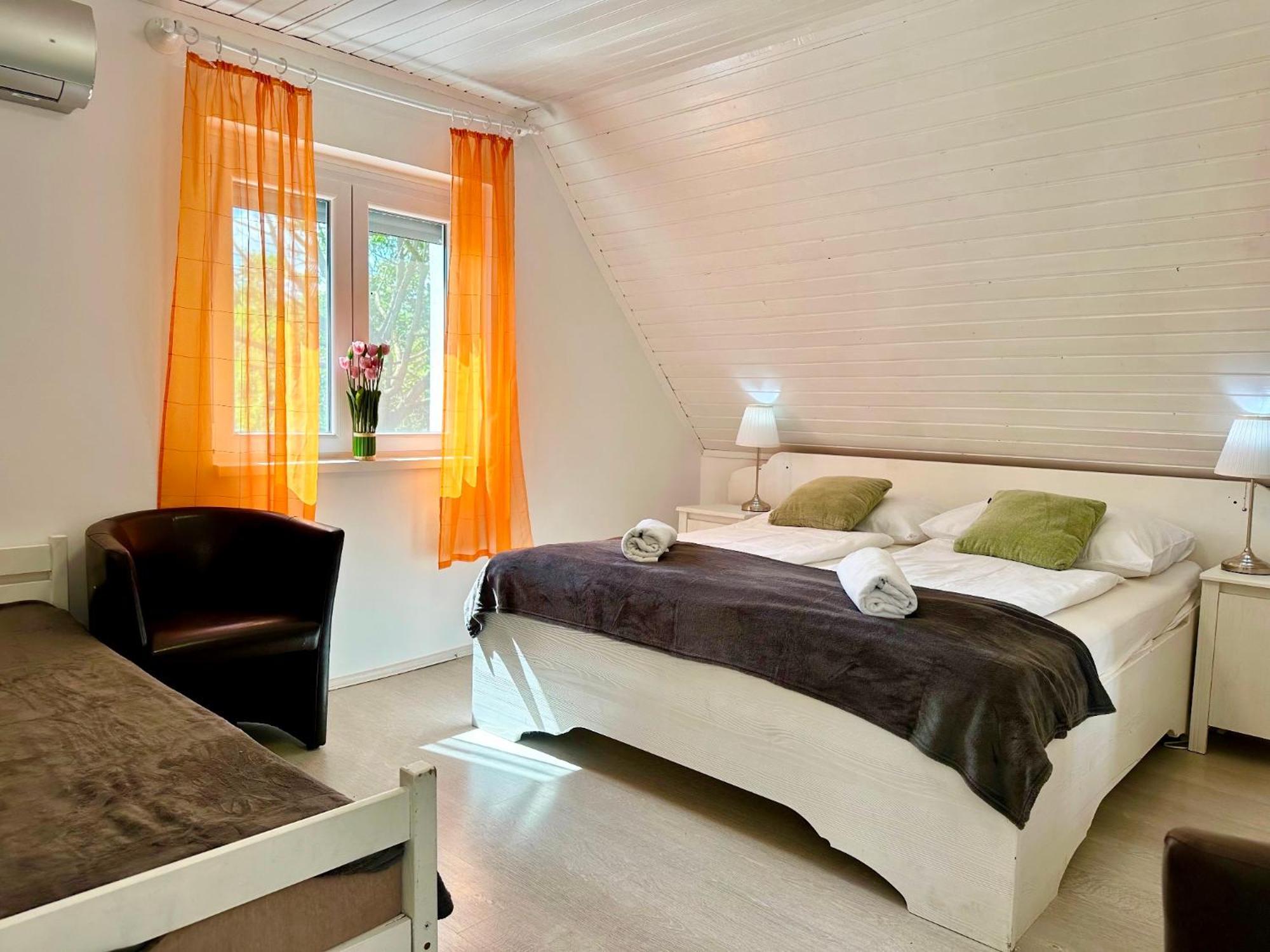 Szent Orban Panzio - Kutyabarat Apartmanok Zalakaros Bagian luar foto